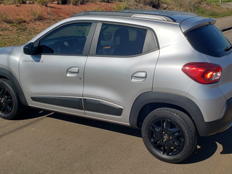 rw-carros-kwid-outsider-foto-3